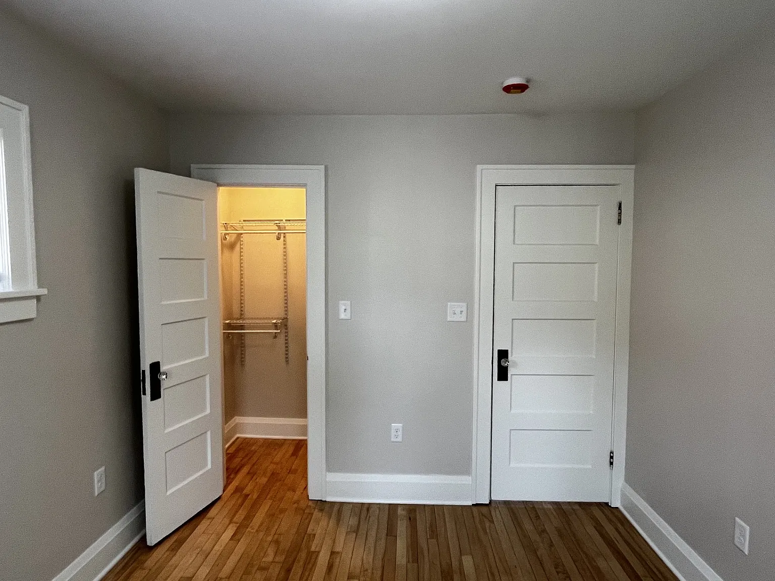 2 bed, 1.0 bath, $1,750 — Photo 2
