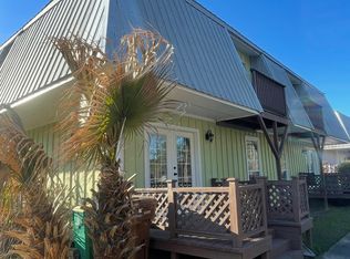 592 Royal Oak Dr #2, Pass Christian, MS 39571