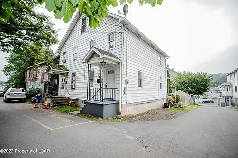 241 Gould St Photo 1