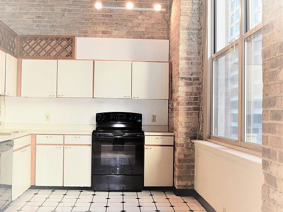 2nd image of 540 N Lake Shore Dr APT 406