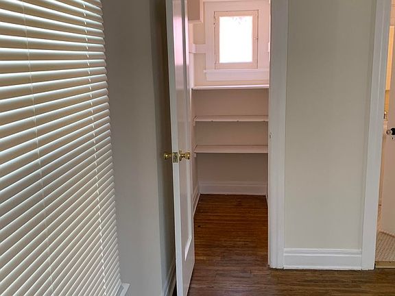 3rd image of 1227 N Fairfax Ave #1231