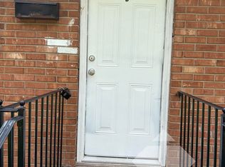 Oak St., Greensboro, NC 27403