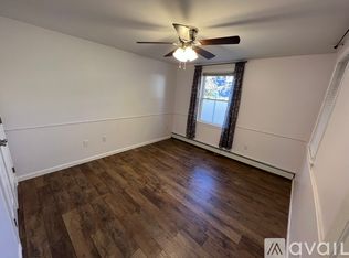 39 Green St, Somersworth, NH 03878