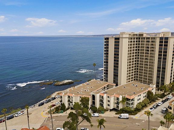 4th image of 909 Coast Blvd Unit 3