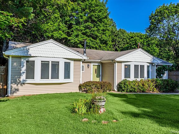 2nd image of 797 Waverly Avenue