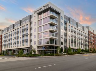 1500 Westbranch Dr APT 420, McLean, VA 22102