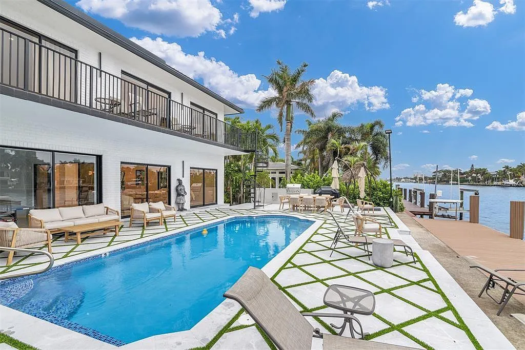 6 bed, 6.0 bath, 5196 sqft, $25,000 — Photo 1