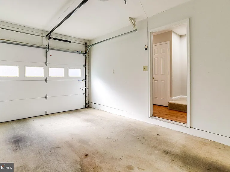 1706 S Edgewood St — Photo 32