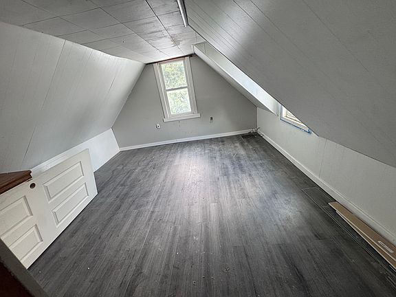 2nd image of 303 Harding Rd #303