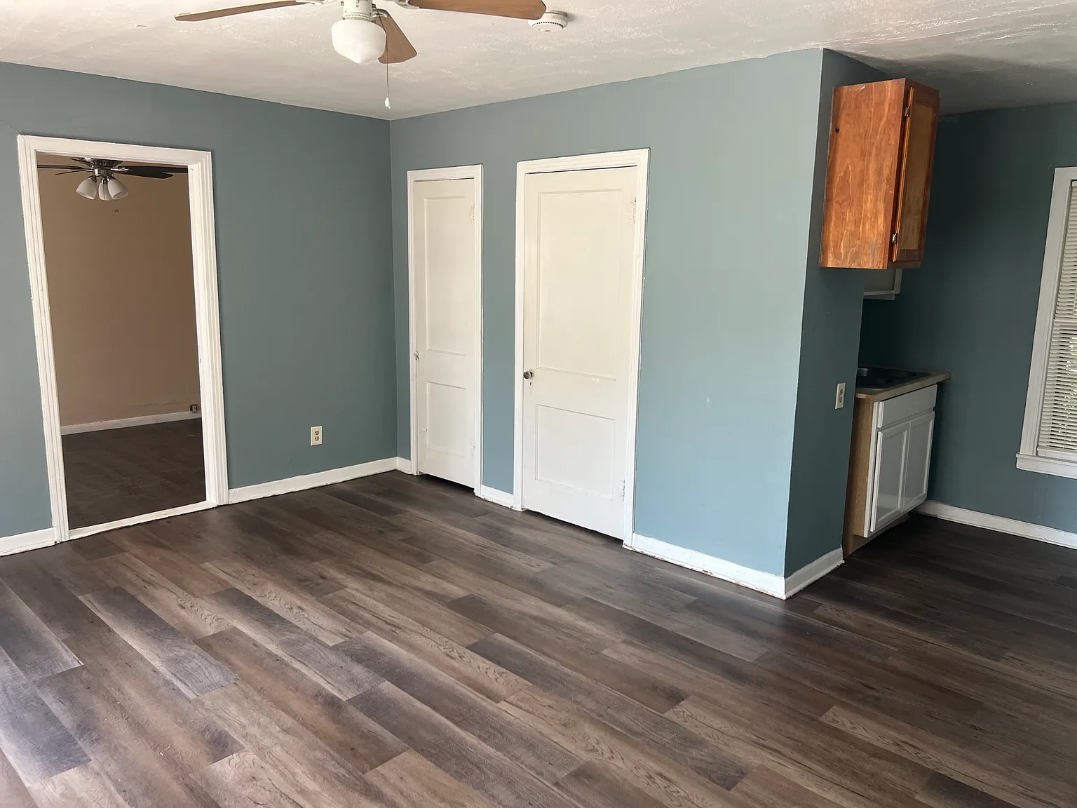 2523 S Pine St — Photo 3