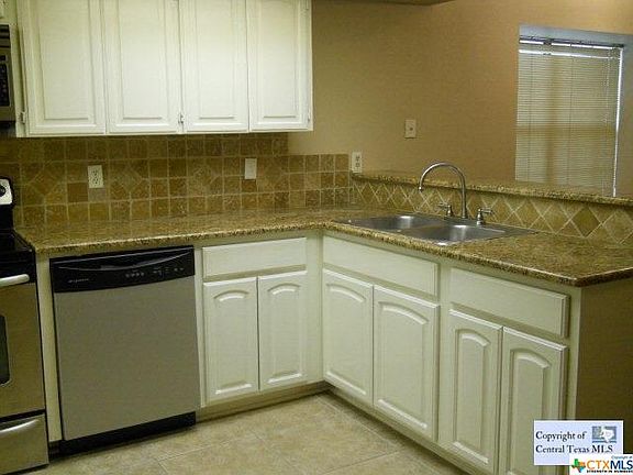 3rd image of 474 Seele St APT 1B