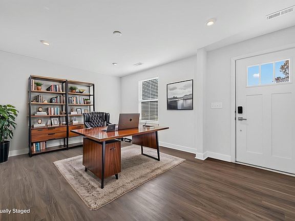 3rd image of 119 Rollins Ave