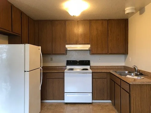 3153 Eucalyptus St — Photo 13