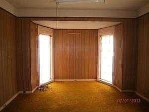 4th image of 609 S Grand Ave