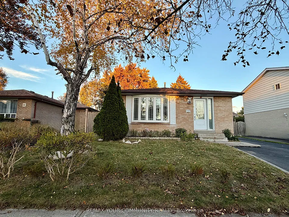 15 Hutcherson Sq