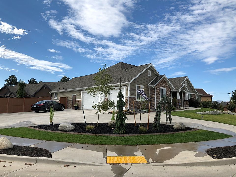 Pull through Driveway