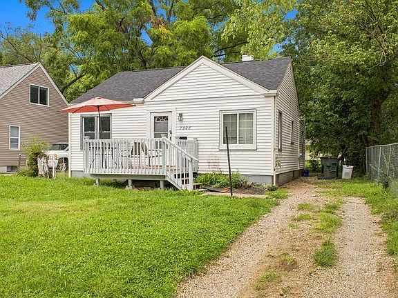 2nd image of 2328 Middlehurst Dr