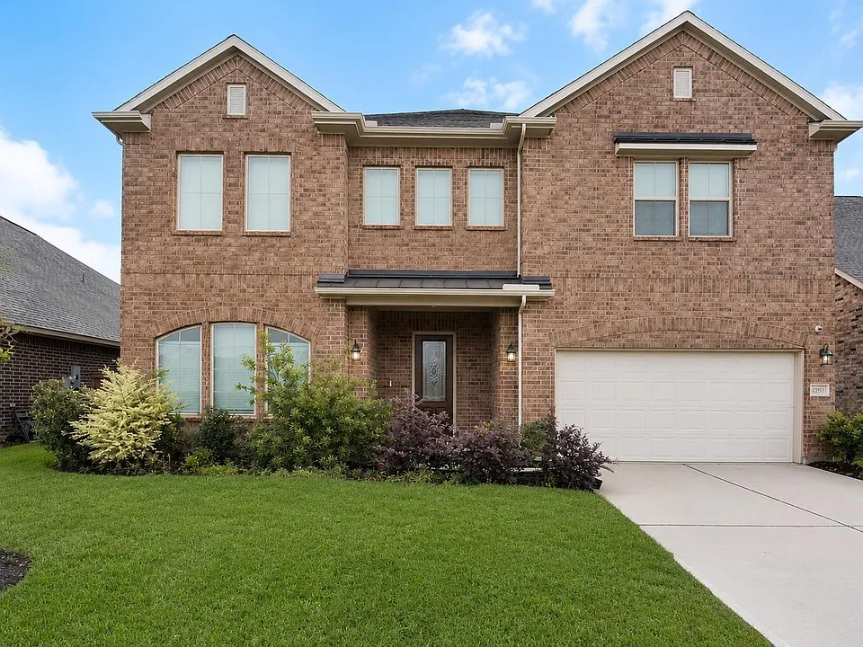 22368 Misty Woods Ln