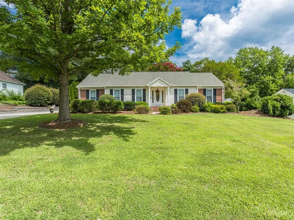 1410 Georgetowne Dr, Gastonia, NC 28054