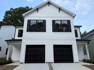 2813 New Pineola Rd, Charlotte, NC 28208