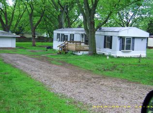 5335 Sand Ridge Rd, Morris, IL 60450