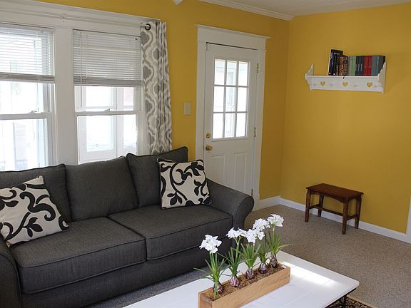 4th image of 214 Melville St