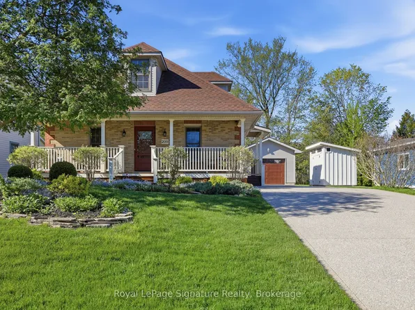 209 Summerhill Rd, Saugeen Shores, ON N0H 2L0