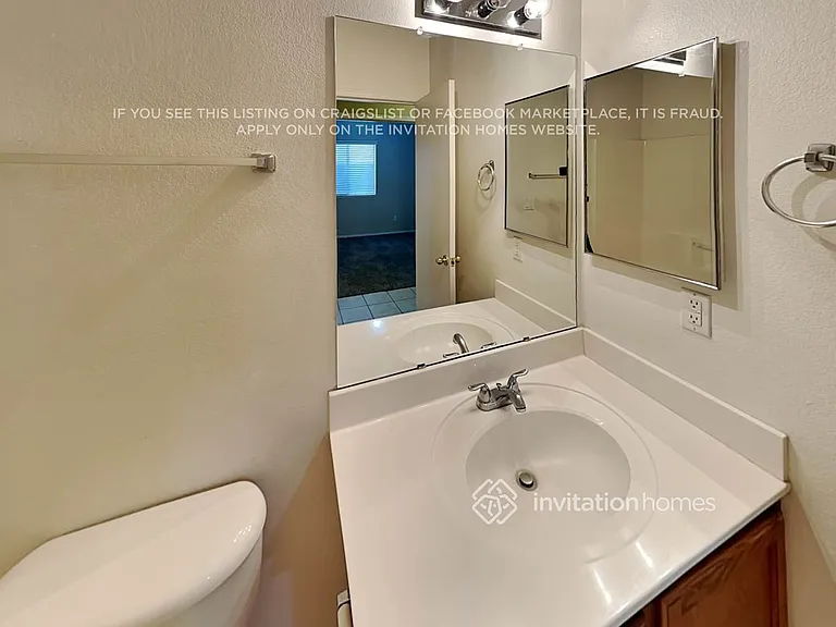 10436 E Billings St — Photo 16
