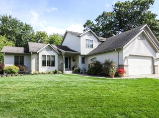 148 Ridge Way, Saint Paul, MN 55115