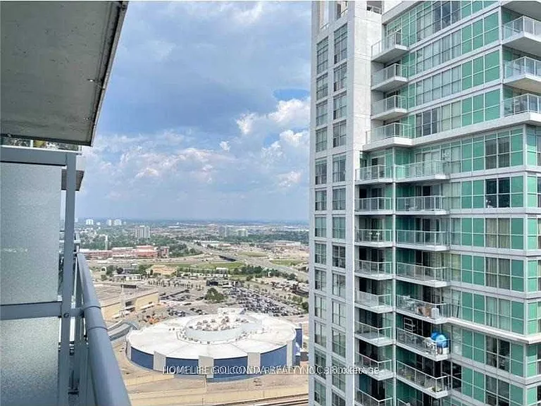 60 Town Centre Ct #Penthouse 04 — Photo 11