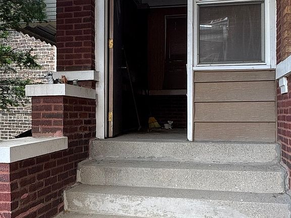 3rd image of 5820 W 26th St