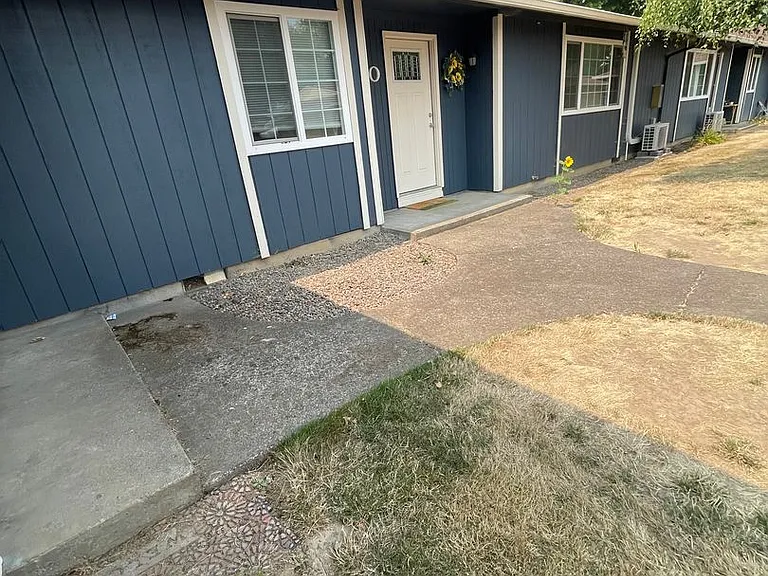 Albany Meadows Apartments — Photo 1