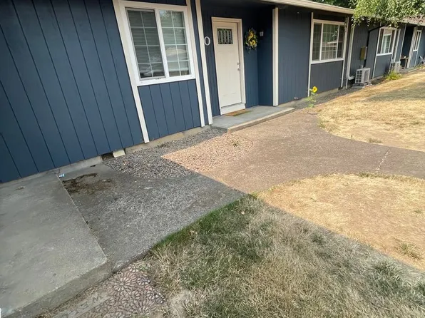 Albany Meadows Apartments