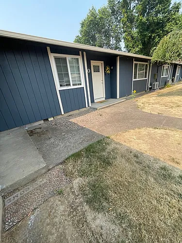 Albany Meadows Apartments Photo 1
