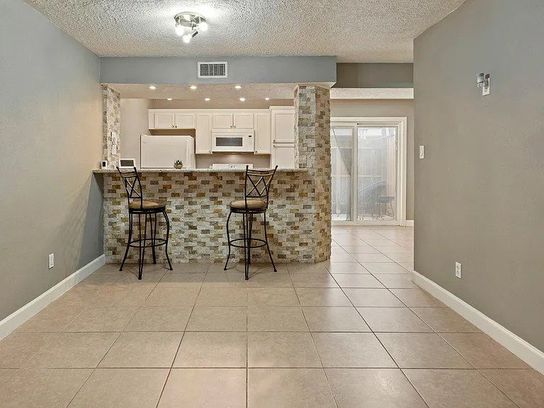 6111 Beverly Hill St #50 — Photo 7