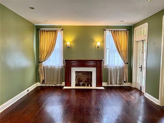 2nd image of 2533 Jefferson Ave