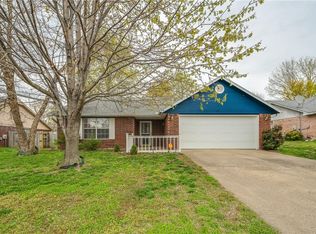 4388 W Beaver Ln, Fayetteville, AR 72704