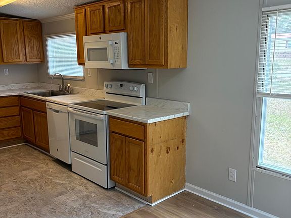 4th image of 345 Lanier Avenue