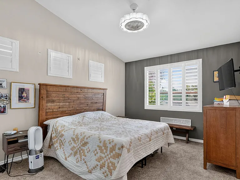 1528 Knoll Park Gln — Photo 13