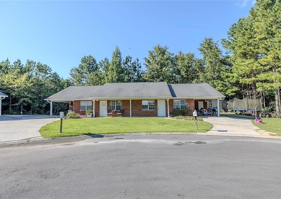 1st image of 15 Oakcrest Trl NE