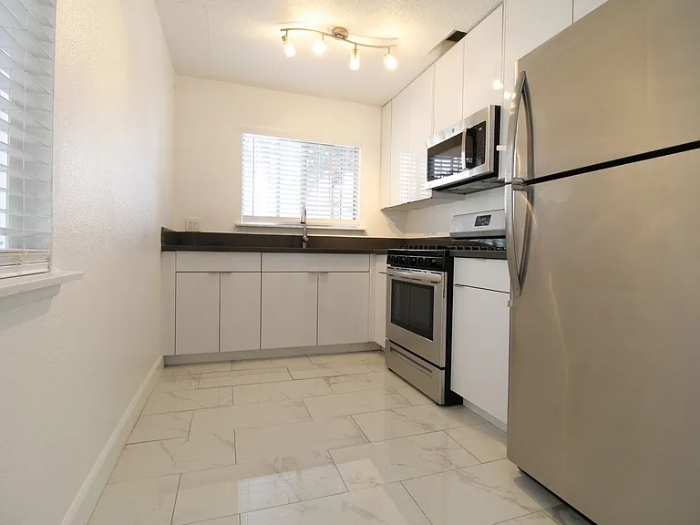 Westmont Apartments LLC — Photo 20