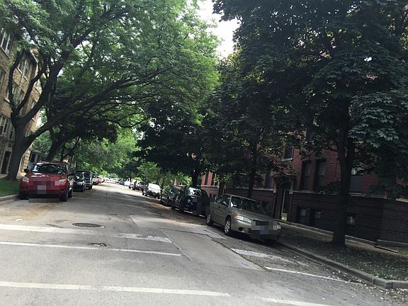 4th image of 1655 W Catalpa Ave #2