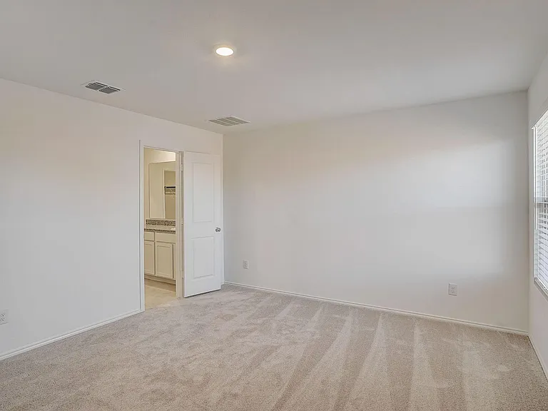 2817 Watchpoint Rd — Photo 30