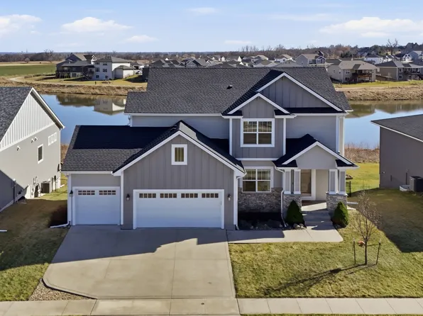 9440 Rushbrook Dr, Johnston, IA 50131