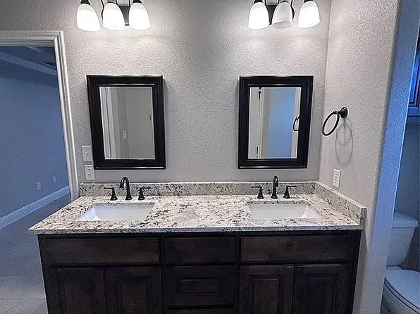 5416 Belaire Cir, Granbury, TX 76048