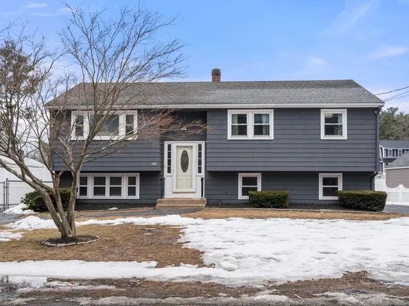 102 Woburn St, Wilmington, MA 01887