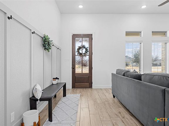 5th image of 203 Sand Flat Ln