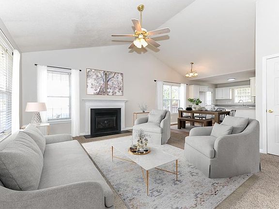 5th image of 636 Fernway Dr