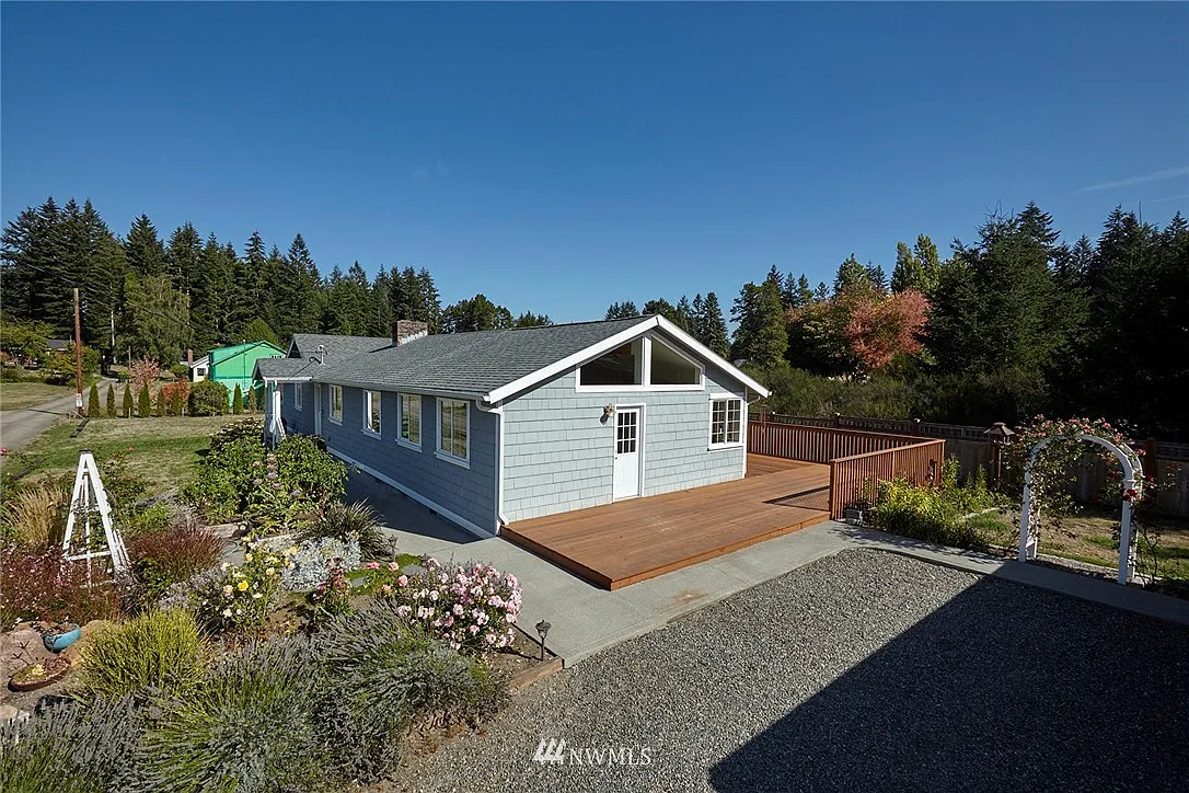 2595 Griffith Lane SE photo 1