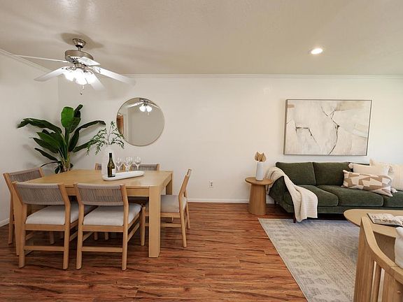 3rd image of 10129 Timberlane Way